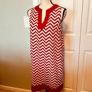Mud Pie red and white chevron dress women's size medium dress missing belt‎